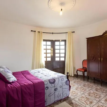 Terrassenhaus Mit Privatem Pool In Prázdninový dům *