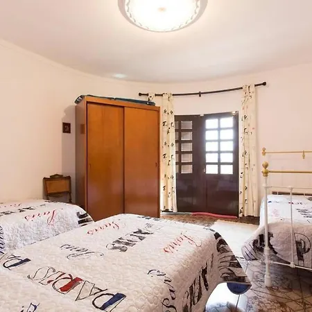Terrassenhaus Mit Privatem Pool In Prázdninový dům Nazaré